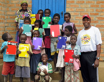 couch banda with children